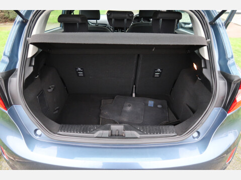 Ford Fiesta ZETEC 22