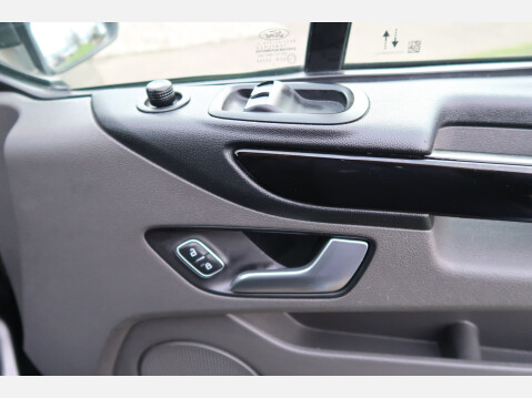 Ford Transit Custom 340 LIMITED P/V ECOBLUE 24