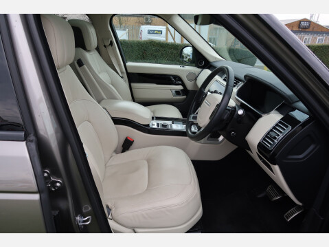 Land Rover Range Rover WESTMINSTER MHEV 23