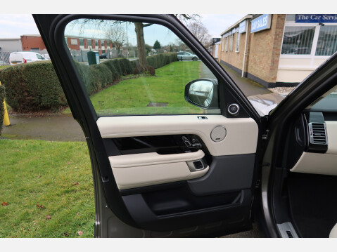 Land Rover Range Rover WESTMINSTER MHEV 25