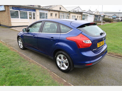 Ford Focus ZETEC 9