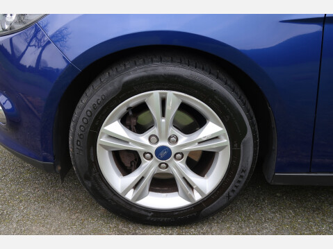 Ford Focus ZETEC 18