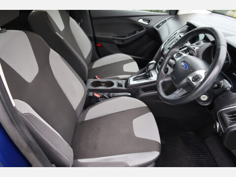 Ford Focus ZETEC 27