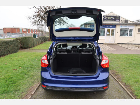 Ford Focus ZETEC 33