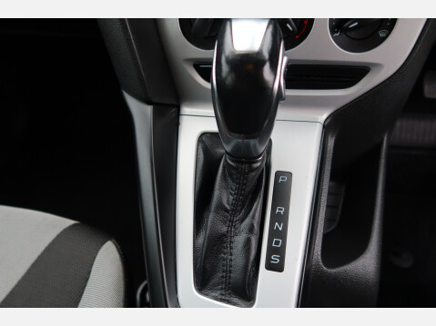 Ford Focus ZETEC 37
