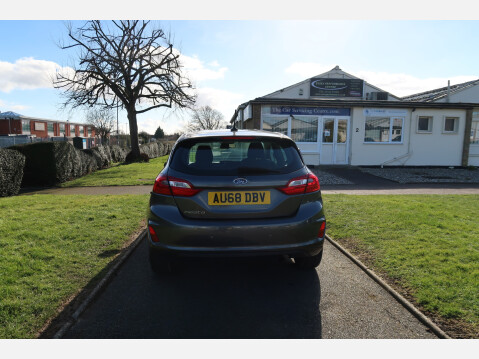 Ford Fiesta ZETEC 11