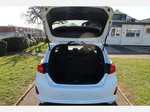 Ford Fiesta ST-LINE 29