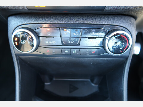 Ford Fiesta ST-LINE 35