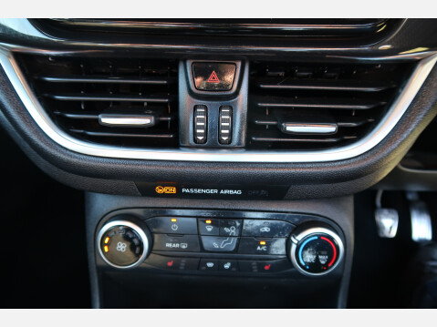 Ford Fiesta ST-LINE 36