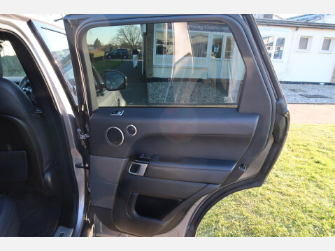 Land Rover Range Rover Sport HSE DYNAMIC 32