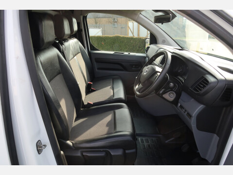 Vauxhall Vivaro L2H1 3100 DYNAMIC S/S 24