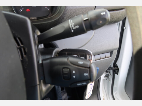 Vauxhall Vivaro L2H1 3100 DYNAMIC S/S 45