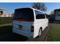 Nissan Elgrand Highway Star 13