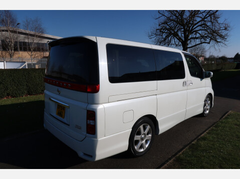 Nissan Elgrand Highway Star 15