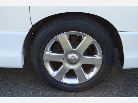 Nissan Elgrand Highway Star 19