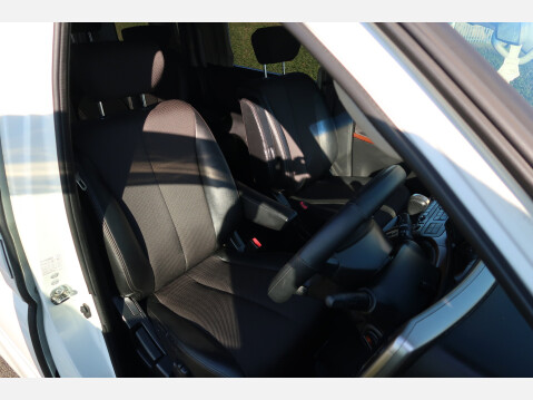 Nissan Elgrand Highway Star 22