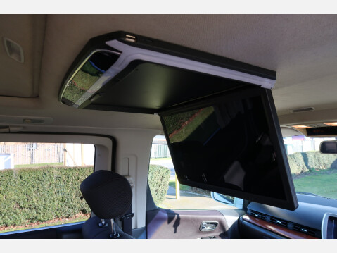 Nissan Elgrand Highway Star 40