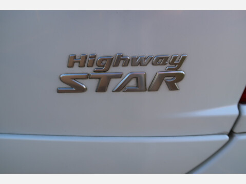 Nissan Elgrand Highway Star 66