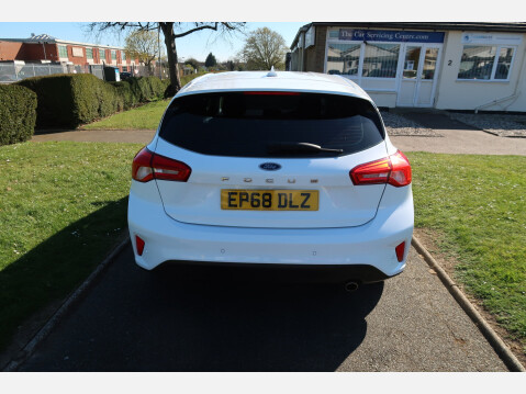 Ford Focus TITANIUM 12