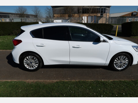 Ford Focus TITANIUM 16