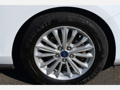 Ford Focus TITANIUM 17