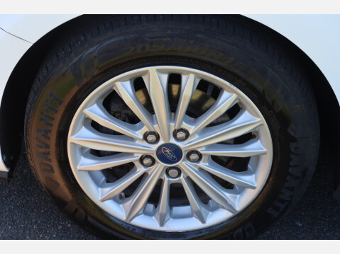 Ford Focus TITANIUM 18