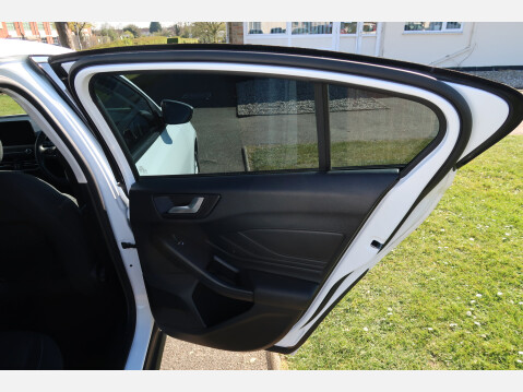 Ford Focus TITANIUM 29