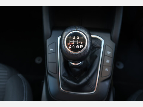 Ford Focus TITANIUM 39