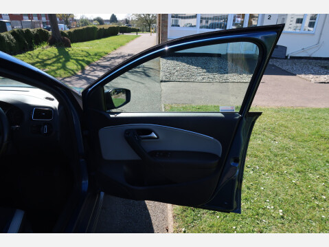 Volkswagen Polo BLUEGT DSG 21