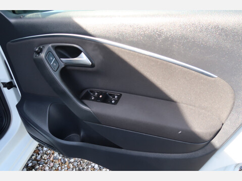 Volkswagen Polo SEL TSI DSG 17