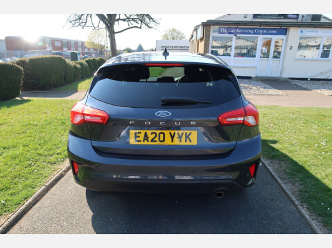 Ford Focus TITANIUM X 12