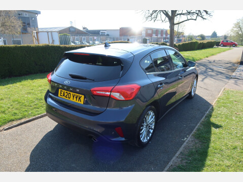 Ford Focus TITANIUM X 13