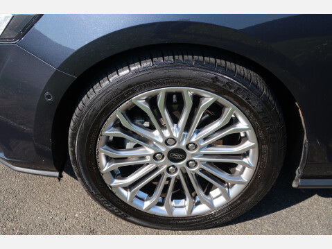 Ford Focus TITANIUM X 18