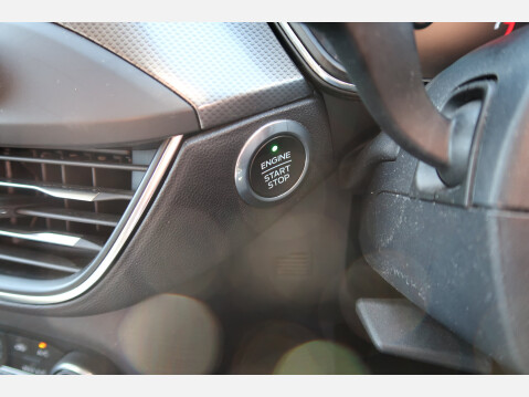Ford Focus TITANIUM X 50