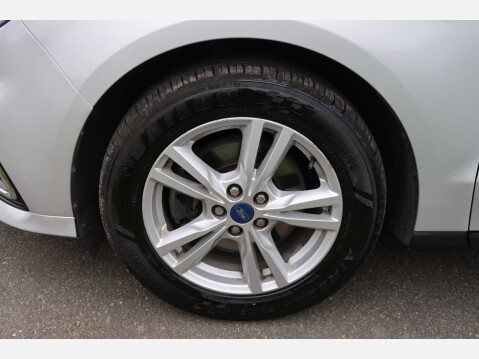 Ford Galaxy TITANIUM ECOBLUE 18