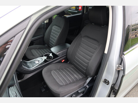 Ford Galaxy TITANIUM ECOBLUE 25