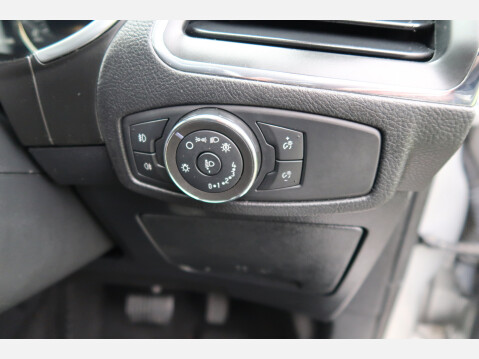 Ford Galaxy TITANIUM ECOBLUE 40