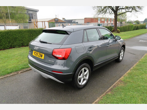 Audi Q2 TDI SE 14
