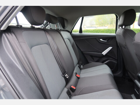 Audi Q2 TDI SE 30
