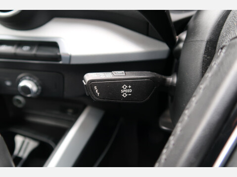 Audi Q2 TDI SE 47