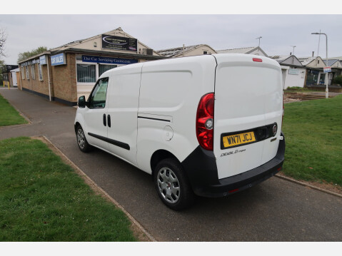 Fiat Doblo 16V TECNICO MAXI MULTIJET II 11