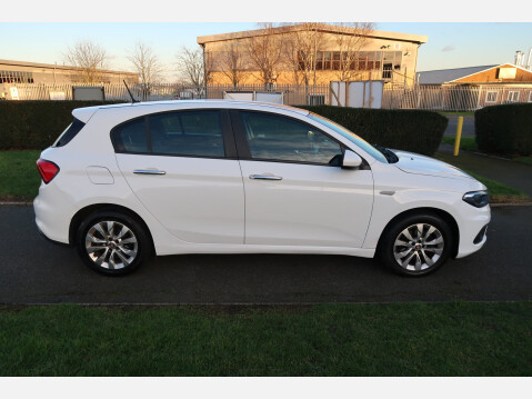 Fiat Tipo EASY PLUS 16