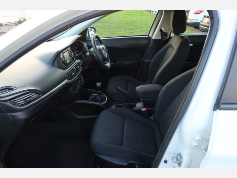 Fiat Tipo EASY PLUS 28