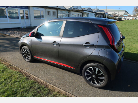 Toyota Aygo VVT-I X-TREND TSS 9