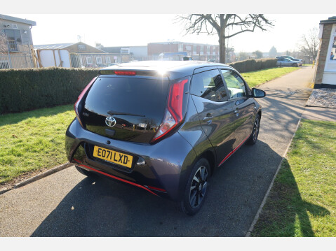 Toyota Aygo VVT-I X-TREND TSS 14