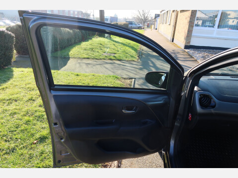 Toyota Aygo VVT-I X-TREND TSS 24