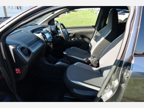 Toyota Aygo VVT-I X-TREND TSS 26