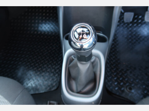 Toyota Aygo VVT-I X-TREND TSS 33