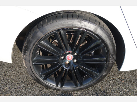 Jaguar XJ D V6 PORTFOLIO L 19