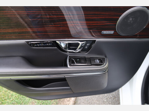 Jaguar XJ D V6 PORTFOLIO L 32